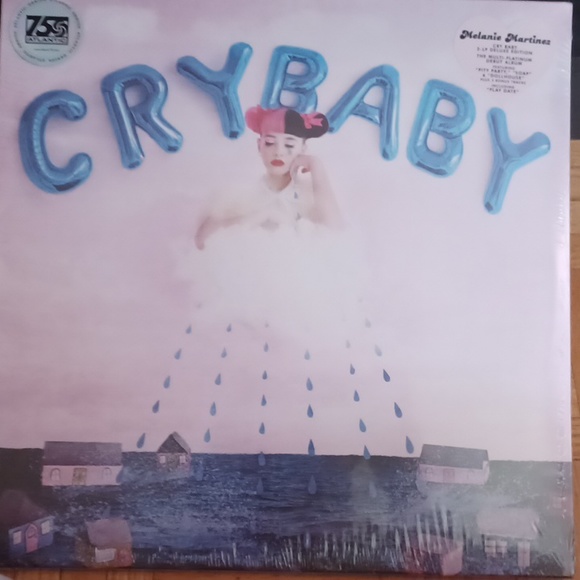 Melanie Martinez: Crybaby Deluxe (2 LP transparent baby blue) - Picture 1 of 3